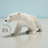 Ours polaire en marche de 35,5 cm (14 pouces) par Paul Malliki *Walkabout*