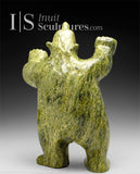 Ours dansant de 35,5 cm (14 pouces) par Nuyalia Tunnilie *Bonjour, monde !*