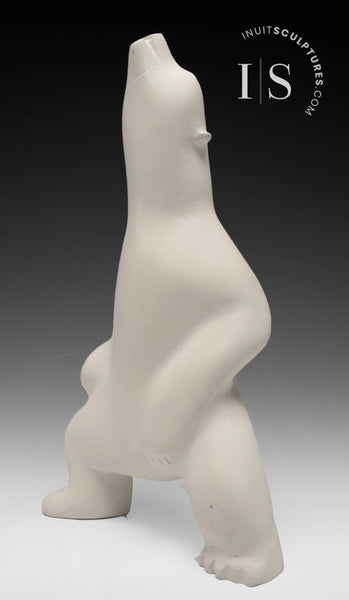 Ours debout de 11 pouces par Tommy Nakoolak *Space X*