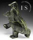 Ours dansant SIGNATURE 13" par Ashevak Adla *Par ici, messieurs*