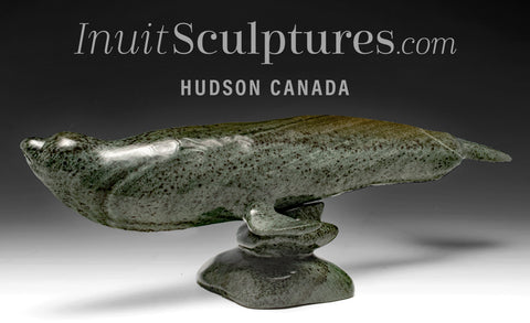 Baleine Beluga de 13 pouces par Jimmy Iqaluq *Leviathon*