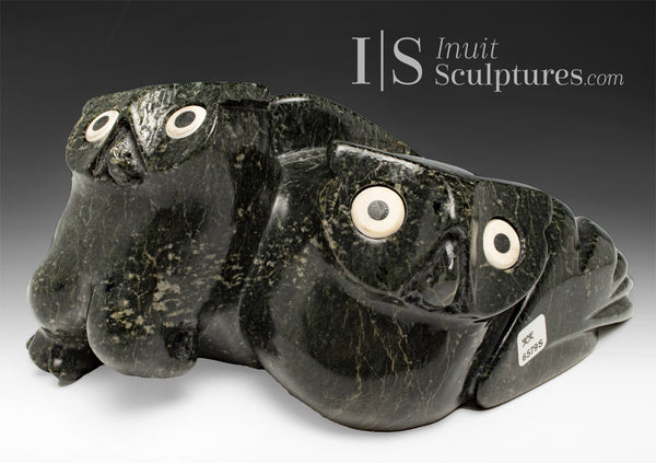 12" SIGNATURE Owls par Joanasie Manning *Gagnant d'or*