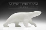 Ours ambulant majestueux de 9 po par Bill Nasogaluak