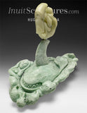 Inuit 20" chevauchant un requin par Jonasie Faber *Rein*
