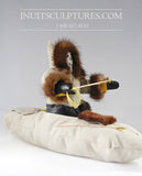 Art textile Inuk de 16 po en kayak par Dianne K. *Afloat*